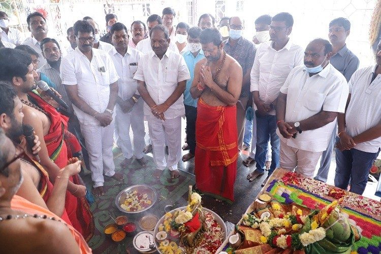 Godavarikhani: ప్రజలంతా సుఖసంతోషాలతో ఉండాలి : మంత్రి కొప్పుల