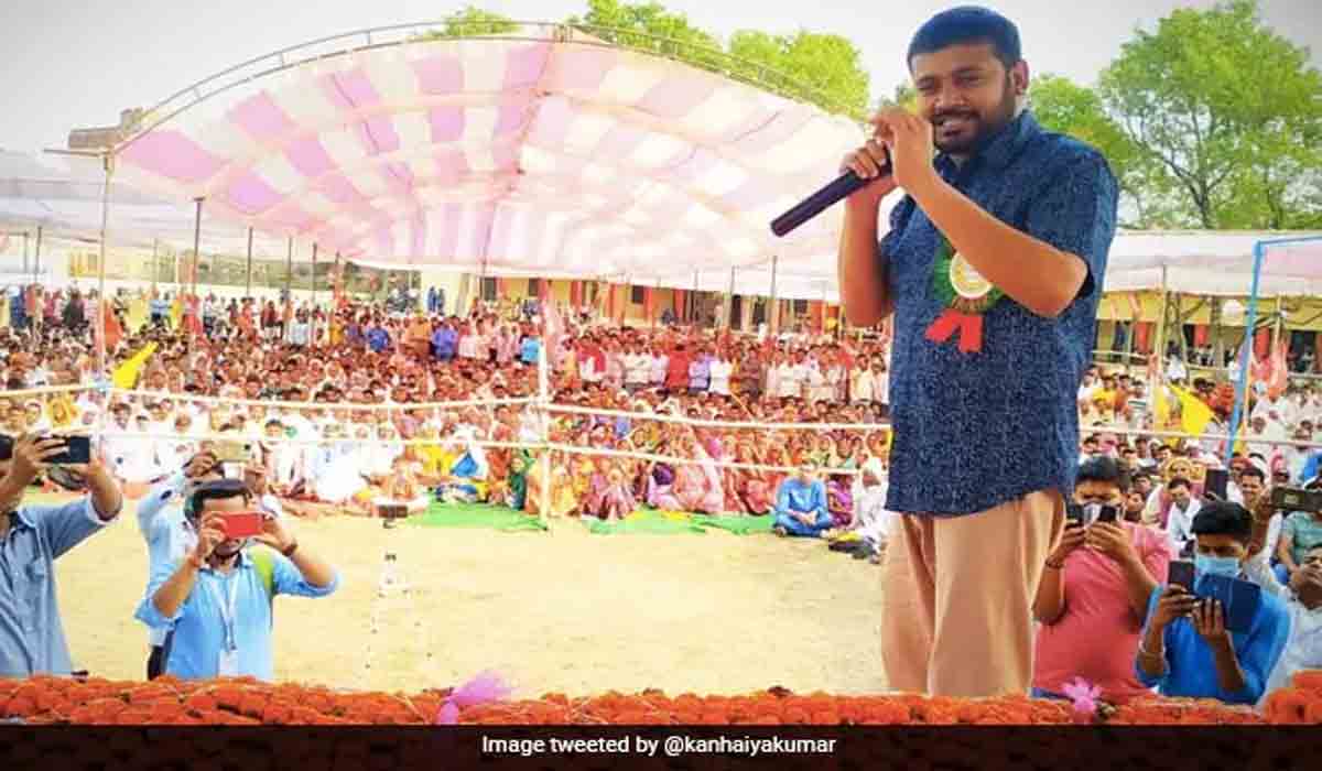 సీపీఐ ఆఫీస్‌లో తాను ఏర్పాటు చేసిన ఏసీని తీసుకెళ్లిన క‌న్హ‌య్య కుమార్‌