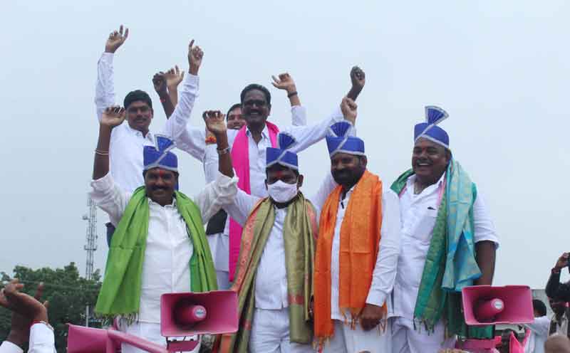 దళితబంధు ఆనంద హేల