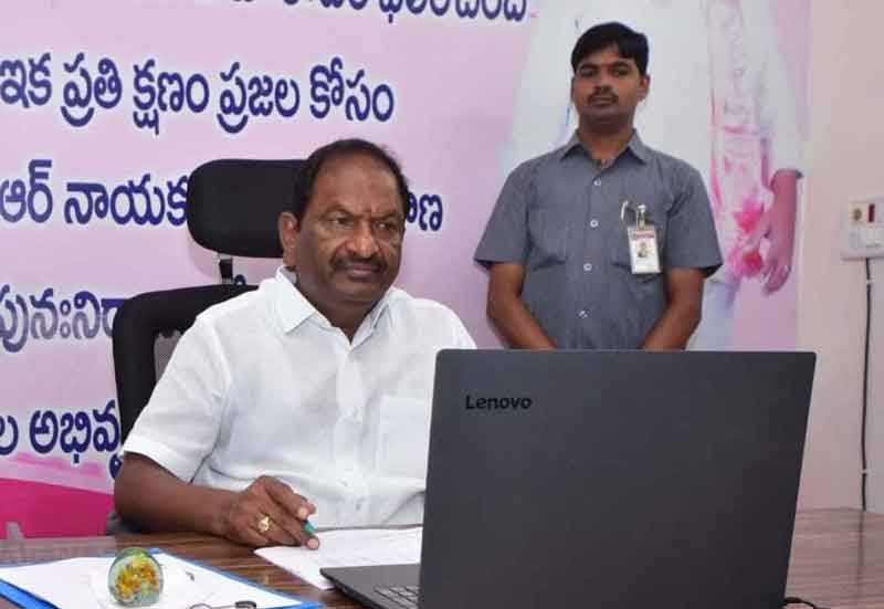 ఉద్యమంలా వ్యాక్సినేషన్‌ చేపట్టాలి