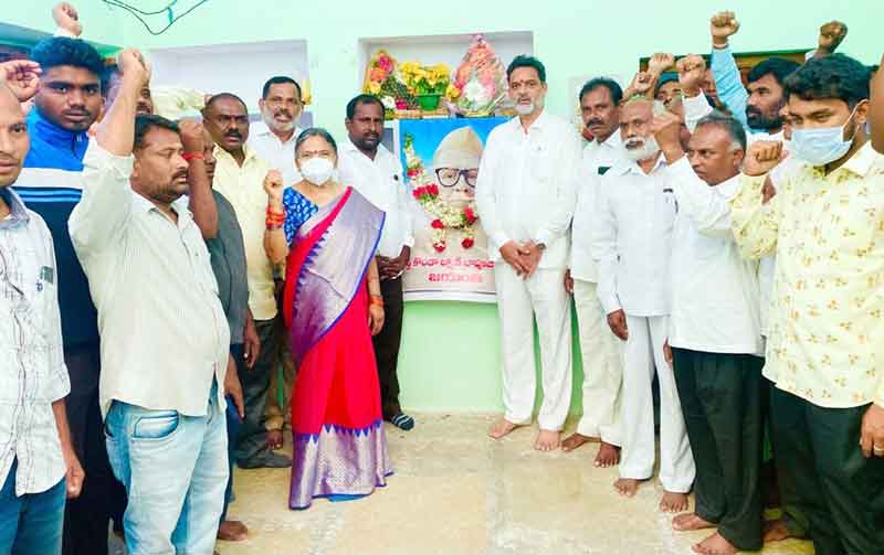 లక్ష్మణ్‌ బాపూజీ జీవితం ఆదర్శం