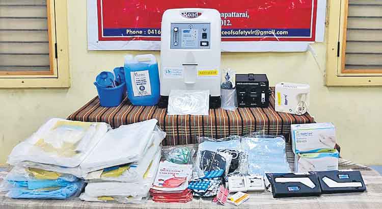 150 ఆశ్రమాలకు మెడికల్‌ కిట్లు