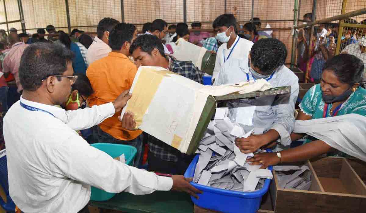 ఉత్తరాంధ్ర స్థానిక సంస్థల ఫలితాలు.. ఎవరికెన్ని..