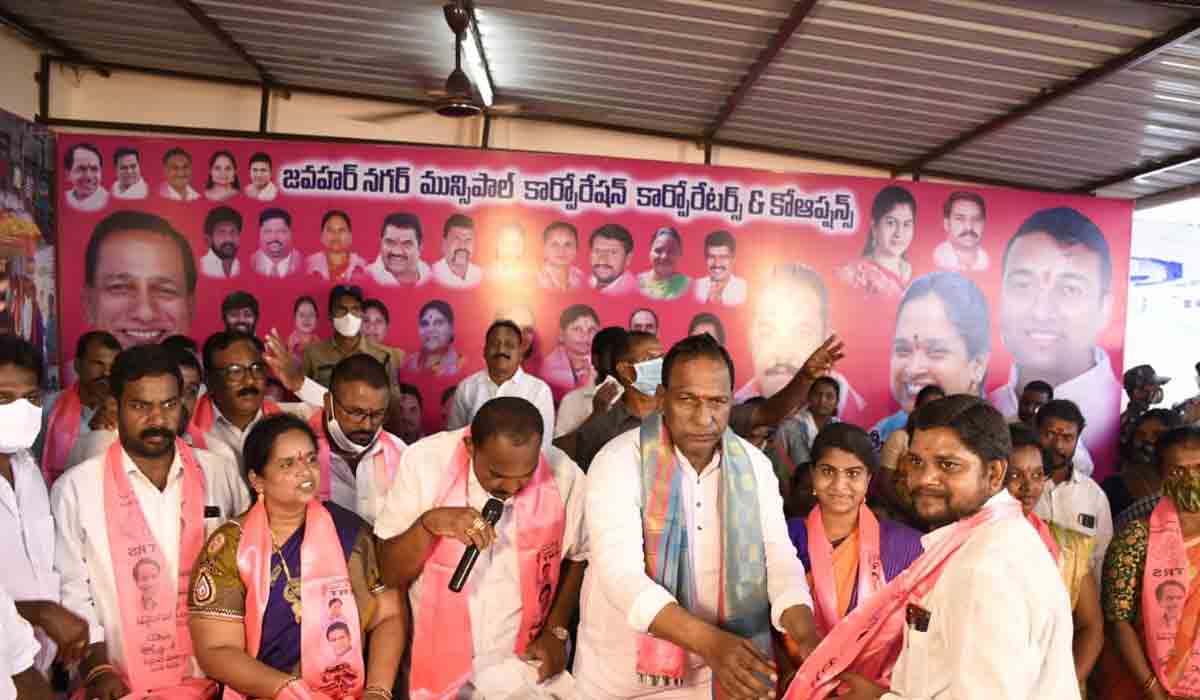 తెలంగాణ అభివృద్ధి సీఎం కేసీఆర్‌తోనే సాధ్యం : మంత్రి మల్లారెడ్డి