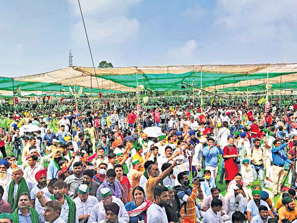 యూపీలో రైతు గర్జన