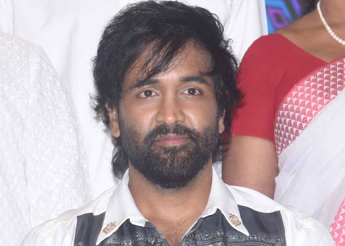 Manchu vishnu | విమానంలో వ‌చ్చి మ‌రి ఓటు వేసి వెళ్తారు.. మంచు విష్ణు సంచ‌ల‌న వ్యాఖ్య‌లు