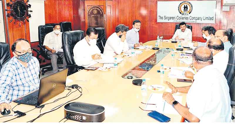 మూడేళ్లు.. పది గనులు..