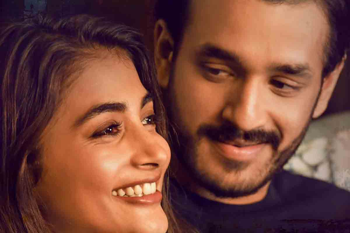 దూసుకుపోతున్నమోస్ట్ ఎలిజిబుల్ బ్యాచిలర్ లెహరాయి సాంగ్..