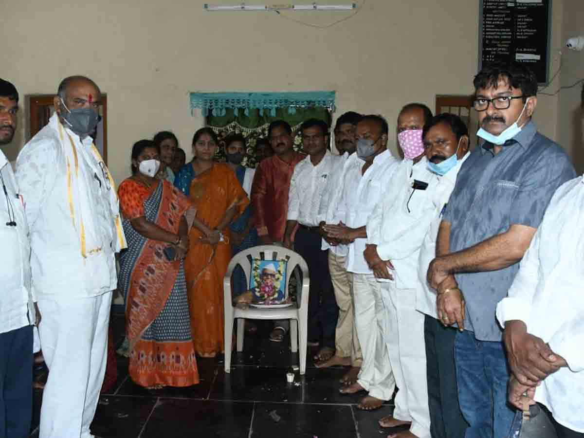 పోరాట యోధుడు కొండా లక్ష్మణ్‌ బాపూజీ