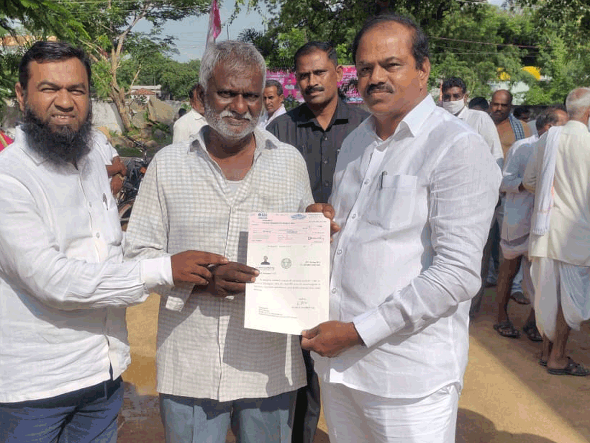 Narayanakhed: నిరుపేదల ఆశాజ్యోతి సీఎం కేసీఆర్‌ : నారాయణఖేడ్‌ ఎమ్మెల్యే భూపాల్‌రెడ్డి