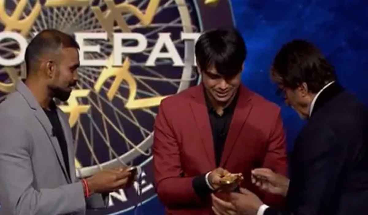 Neeraj Chopra | కౌన్ బ‌నేగా క‌రోడ్‌ప‌తిలో నీర‌జ్‌.. అత‌నితో బిగ్ బీ ఏమ‌న్నాడో తెలుసా?