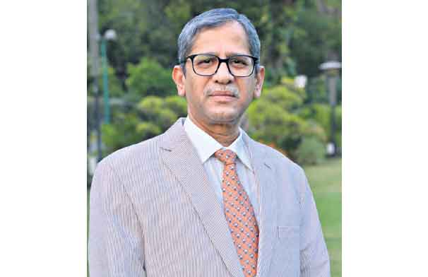 రోహిణి కోర్టు ఘటనపై సీజేఐ విచారం