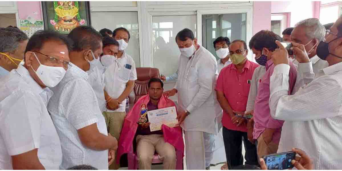 ఉత్తమ ఉపాధ్యాయులను సన్మానించిన స్పీకర్‌ పోచారం