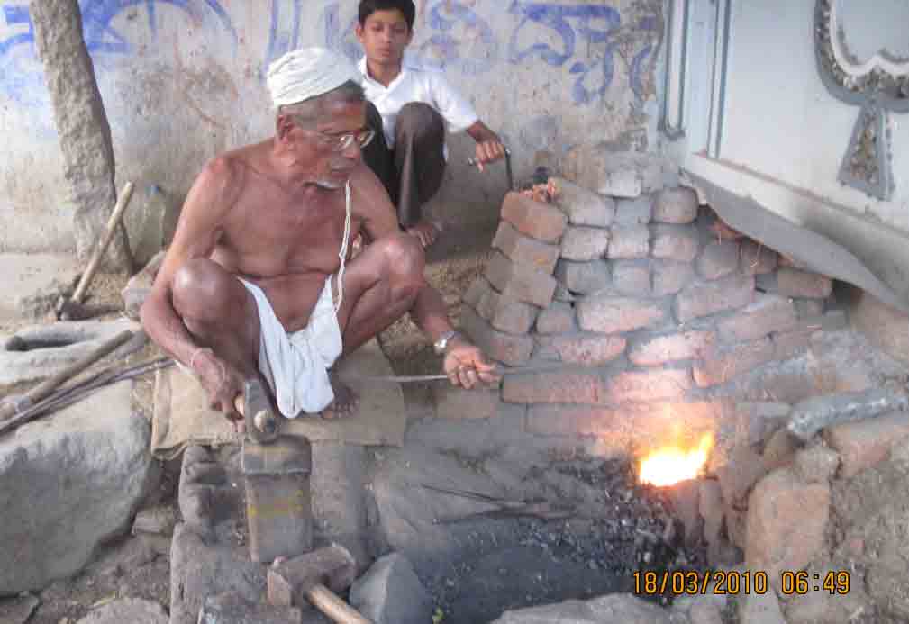 Telangana History | ఇనుము పట్టి తీసినం.. ఉక్కును కనిపెట్టినం..