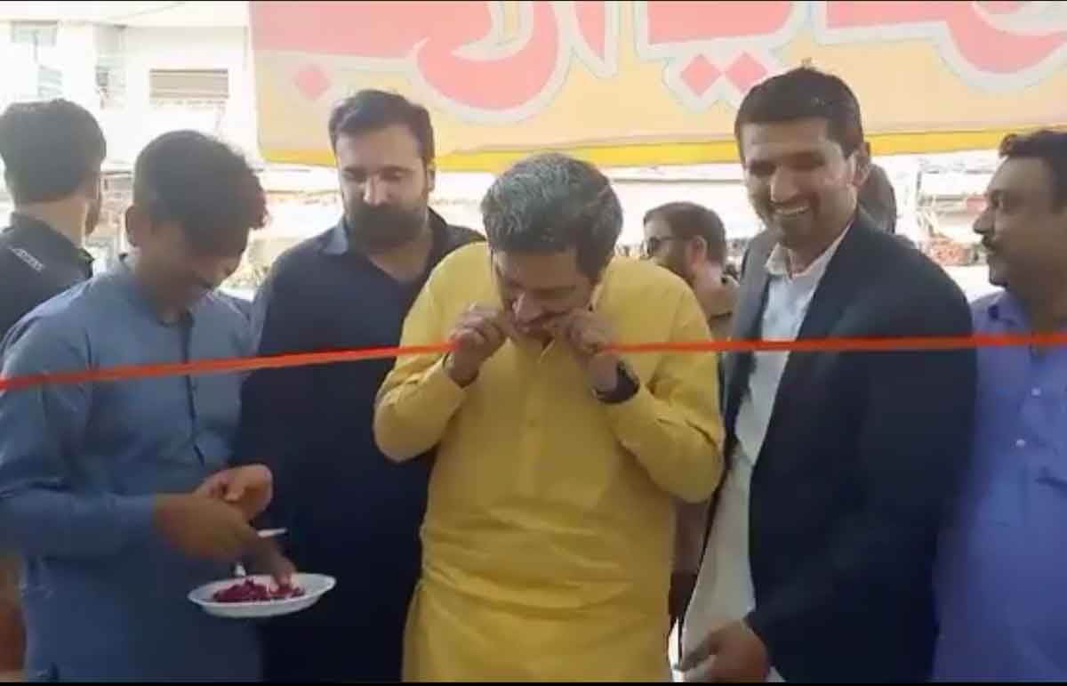 Viral Video : పళ్ల‌తో రిబ్బ‌న్ క‌ట్ చేసిన మంత్రి.. వీడియో వైర‌ల్‌