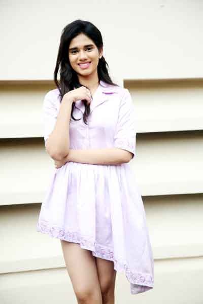 అలాంటి సిత్రాలు చూడాలి!