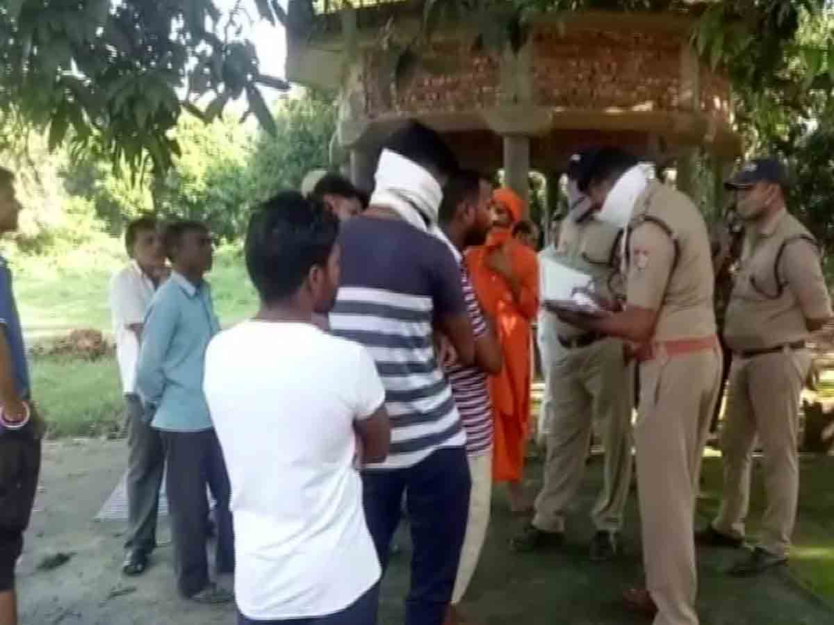 హరిద్వార్‌ సమీప గ్రామంలో ఆలయ పూజారి హత్య