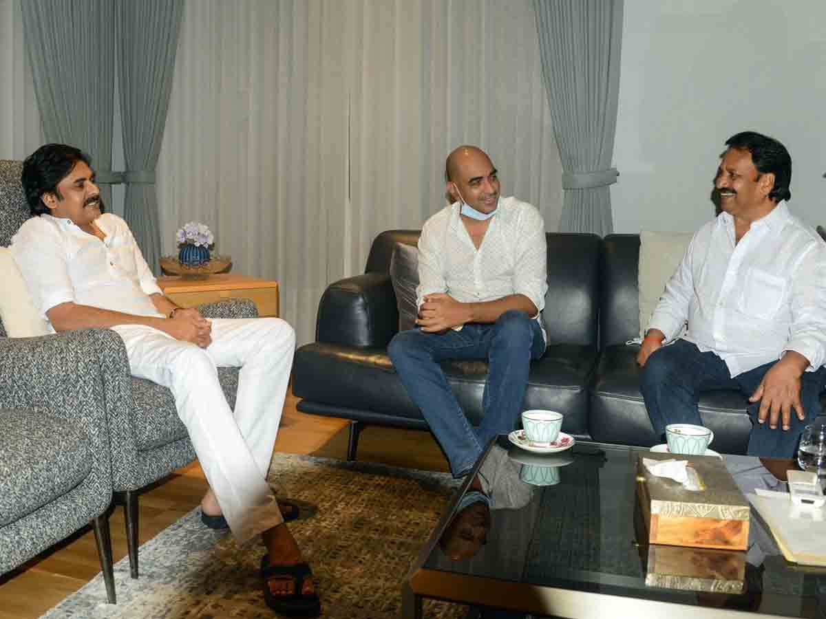 Pawan: నిన్న హ‌రీష్ శంక‌ర్‌తో, నేడు క్రిష్‌తో .. ప‌వ‌న్ స్పీడు పెంచ‌నున్నాడా..!