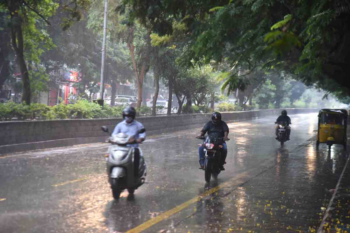 హైద‌రాబాద్‌లో ప‌లుచోట్ల వ‌ర్షం