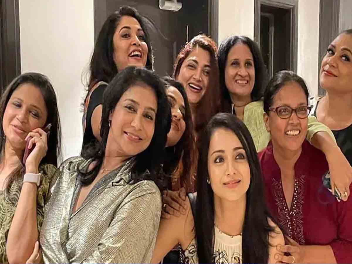 Ramya Krishnan: ర‌మ్య‌కృష్ణ బ‌ర్త్ డే వేడుక‌లో అల‌నాటి తార‌ల హంగామా