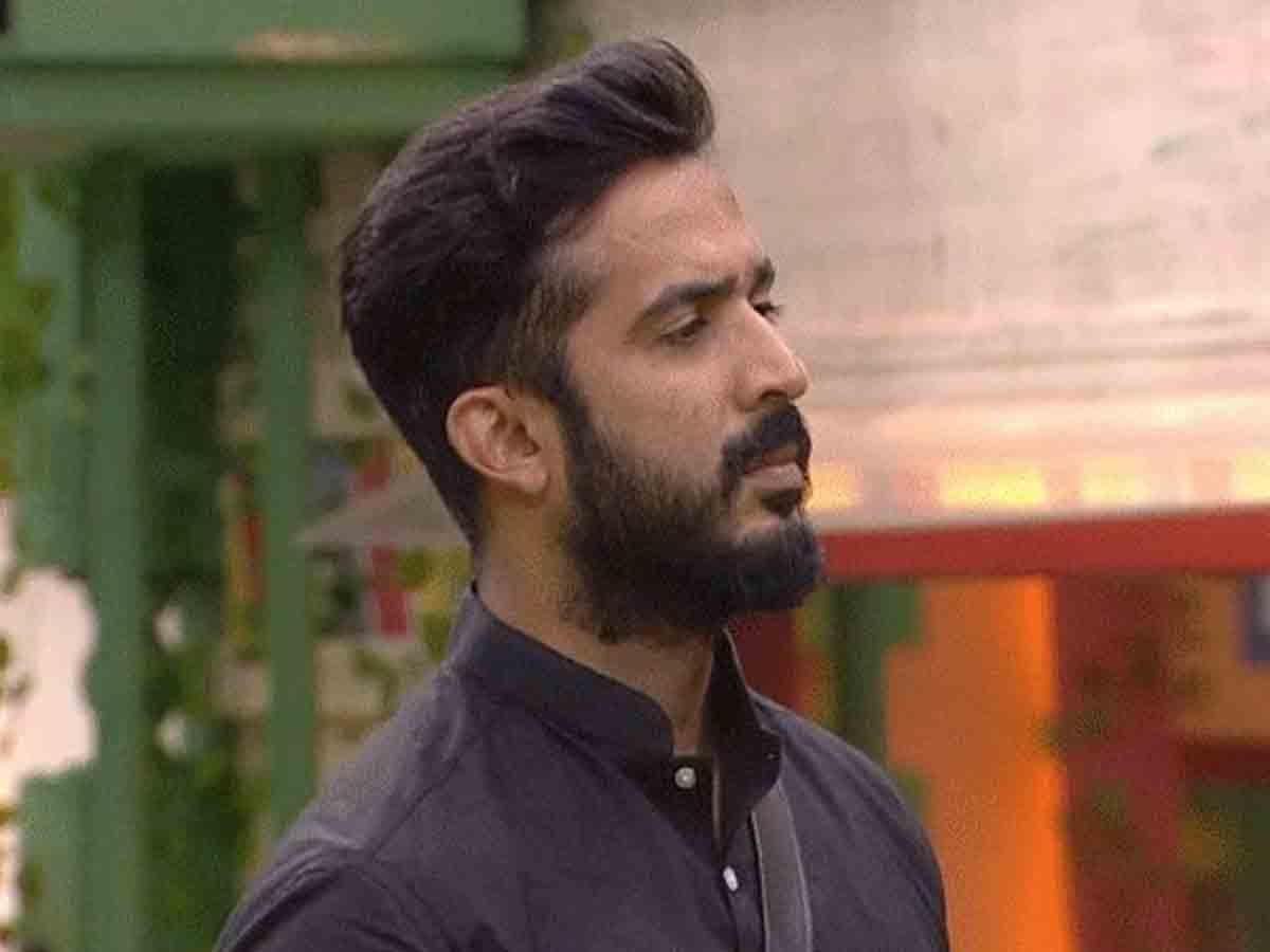 Ravi: రేష‌న్ మేనేజ‌ర్‌కి ఆవాలు కూడా తెలీదా.. ష‌ణ్ముఖ్‌పై ర‌వి పంచ్