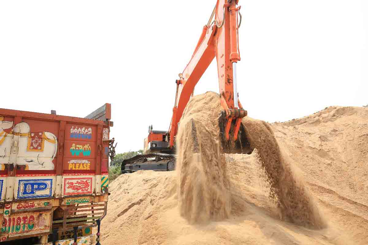 ఇసుక విక్రయాల జోరు