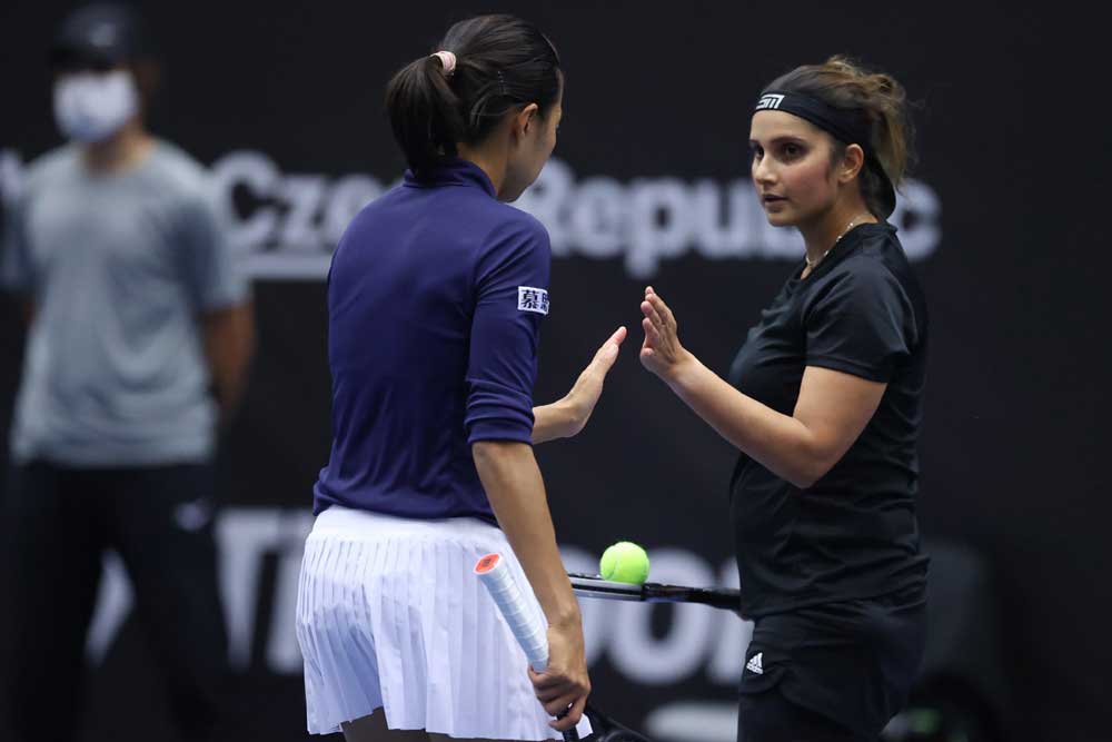 ఫైనల్లో సానియా జోడీ