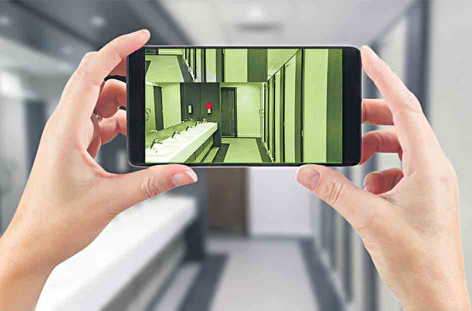 హోట‌ల్ రూంలో స్పై కెమెరా ఉంద‌ని అనుమానామా? ఈ ట్రిక్స్‌తో  క‌నిపెట్టేయొచ్చు