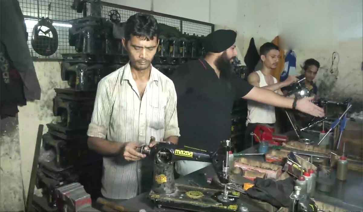 ఆఫ్ఘ‌నిస్తాన్‌లో సంక్షోభం.. లుథియానాలో కుట్టు మెషిన్ల ప‌రిశ్ర‌మ కుదేలు