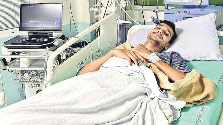 శరద్‌ కుమార్‌కు అస్వస్థత