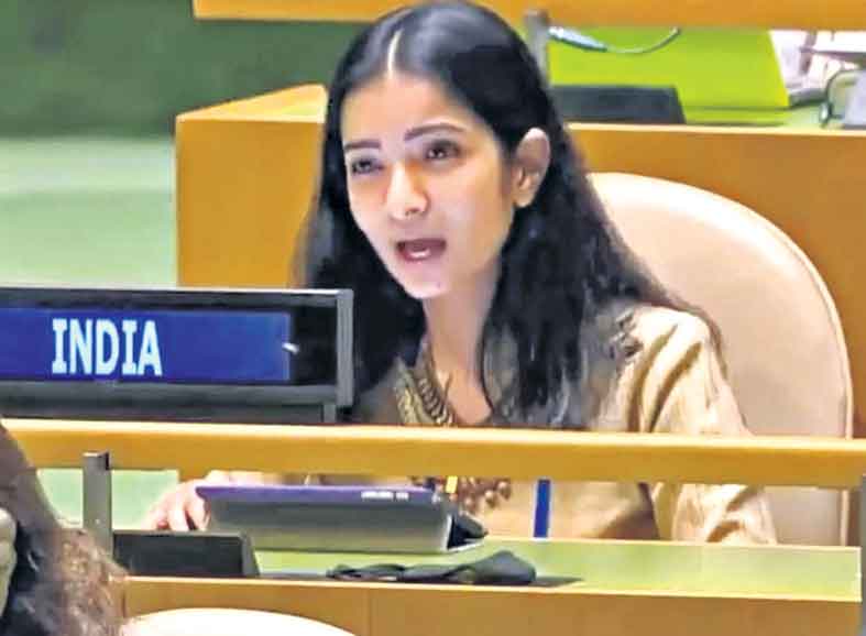 Sneha dubey | మాటల ఫిరంగి!