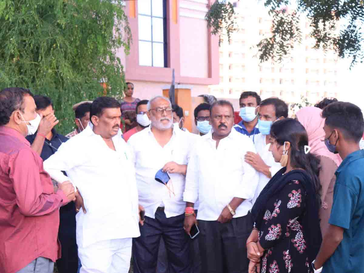 డ్రైనేజీ సమస్యకు శాశ్వత పరిష్కారం : ఎమ్మెల్యే గూడెం