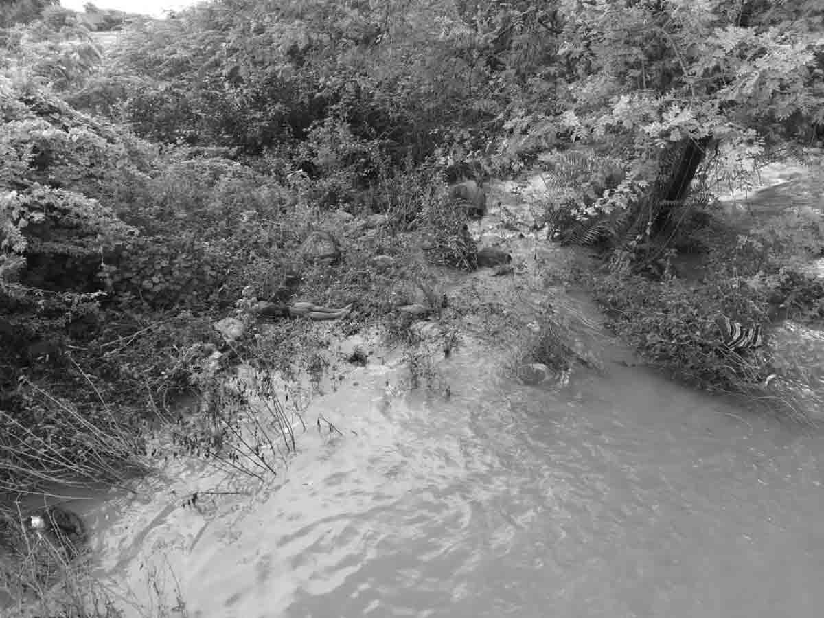 విషాదం : వరద ప్రవాహంలో కొట్టుకు పోయి యువకుడు మృతి