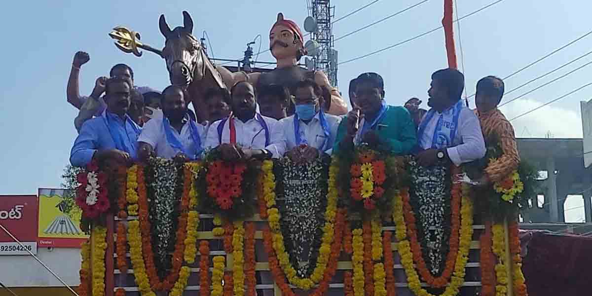 సర్వాయి పాపన్న జయంతి, వర్ధంతిని అధికారికంగా నిర్వహిస్తాం : మంత్రి శ్రీనివాస్‌ గౌడ్‌