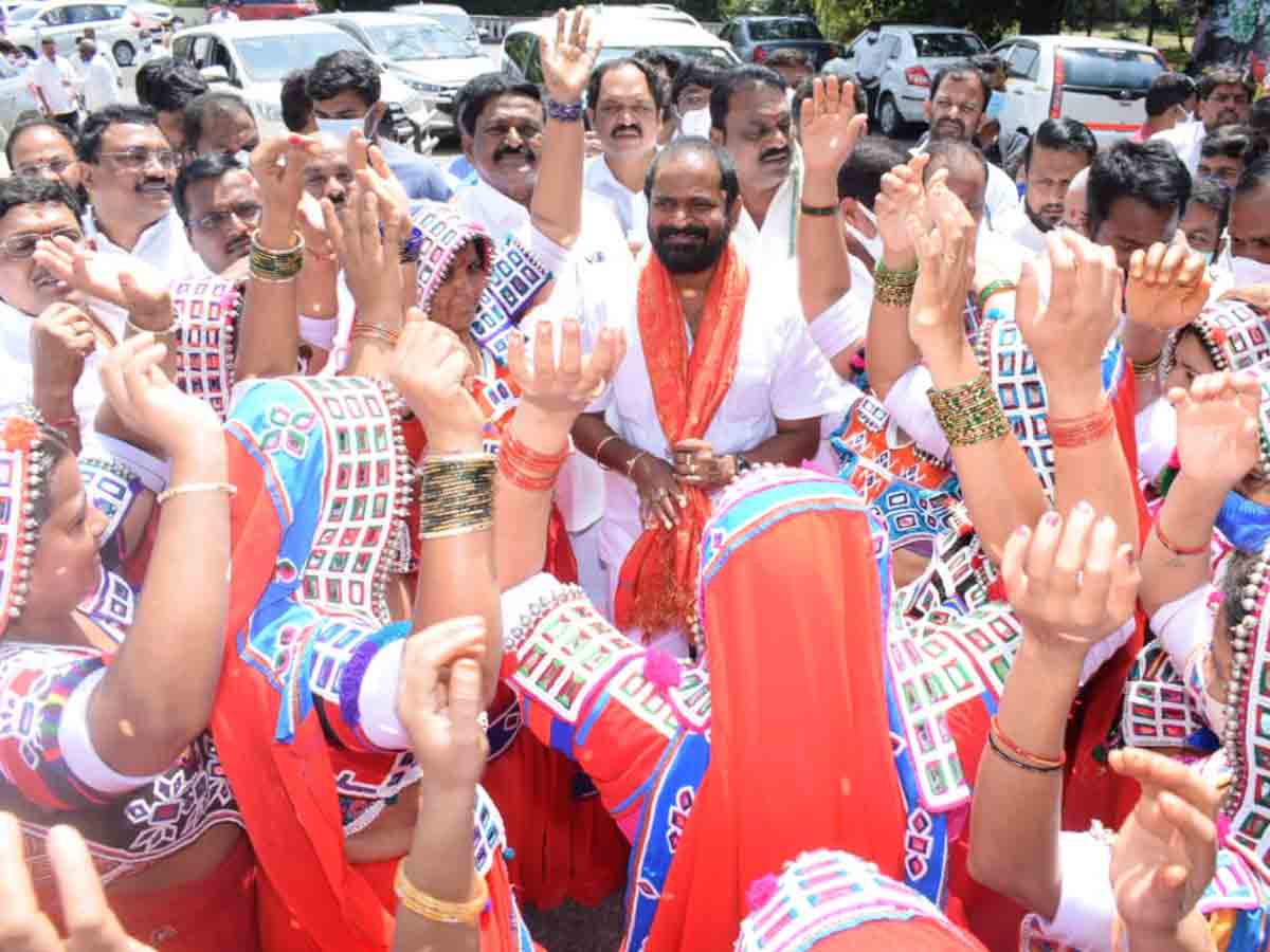 వైన్‌ షాపుల్లో రిజర్వేషన్లు చారిత్రాత్మకం : మంత్రి శ్రీనివాస్‌ గౌడ్‌