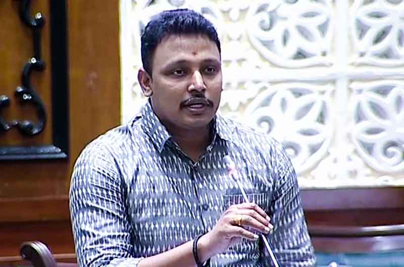 మొబైల్‌ మీట్‌ అవుట్‌లెట్లు