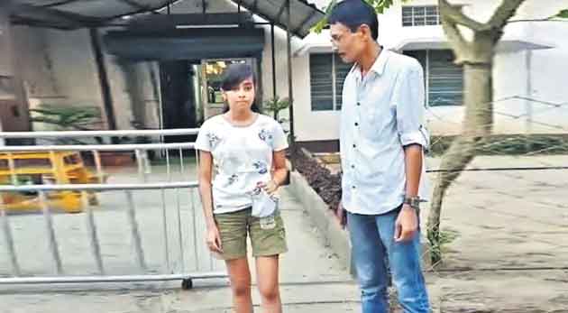 షార్ట్‌ వేసుకొచ్చిందని పరీక్షకు నో ఎంట్రీ!