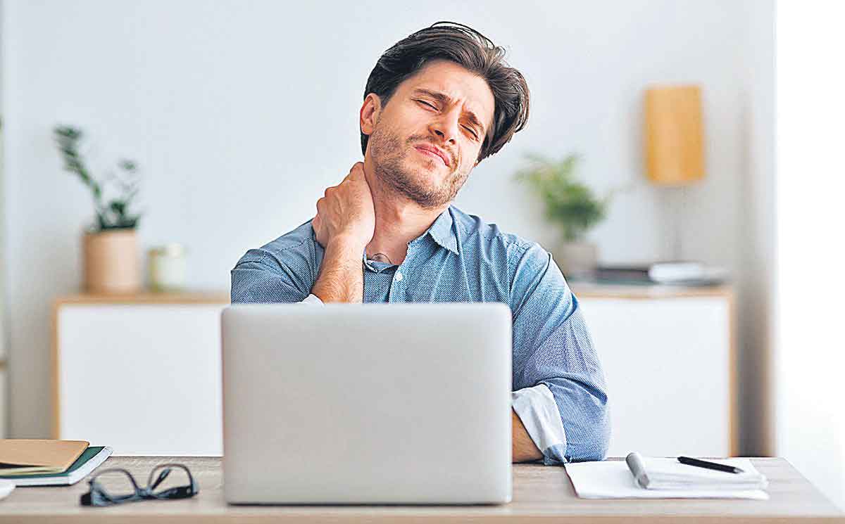వర్క్‌ ఫ్రమ్‌ హోమ్‌తో ఒళ్లు నొప్పులు