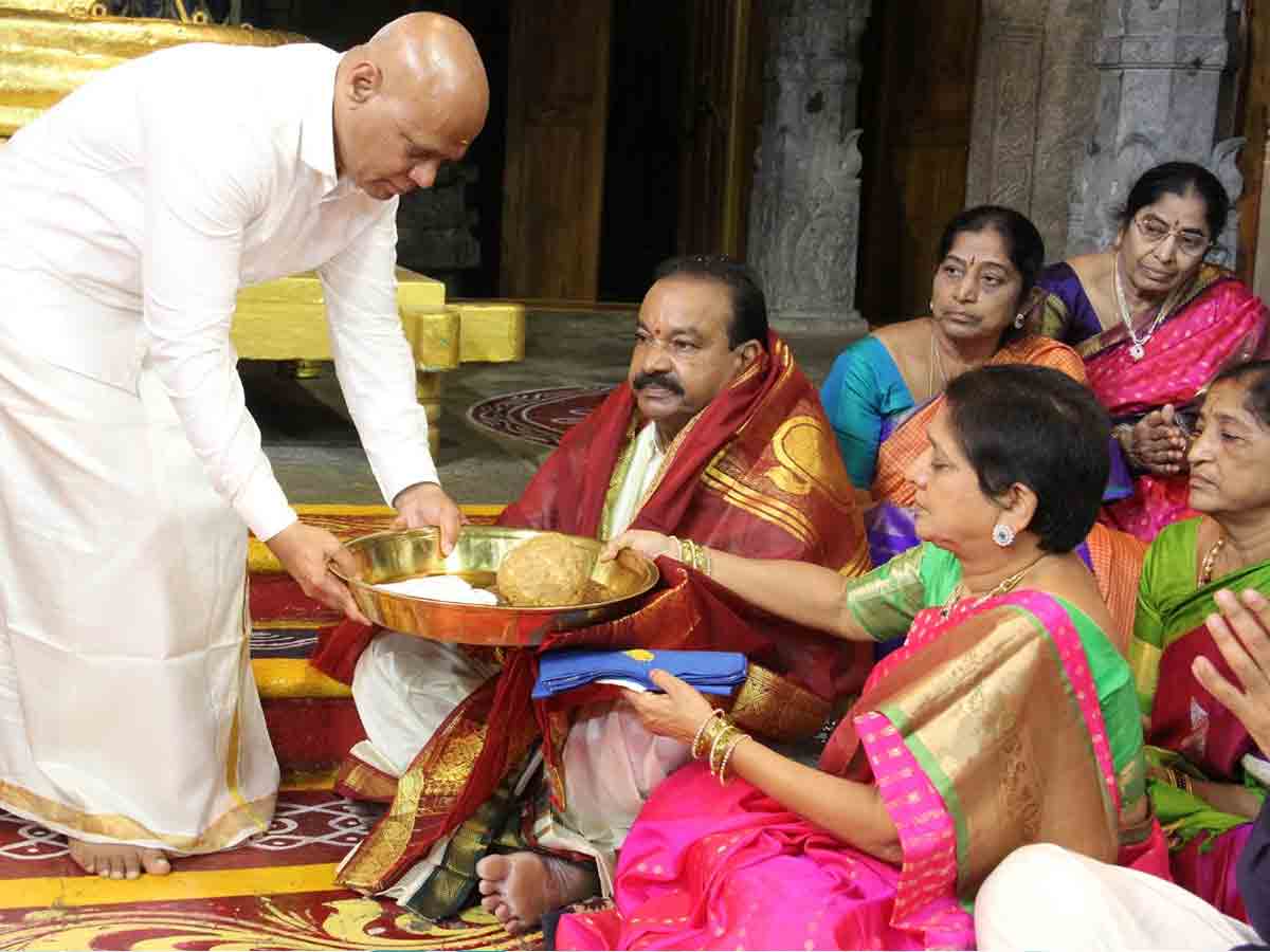 టీటీడీ పాలకమండలి సభ్యుడిగా ప్రమాణస్వీకారం చేసిన ఎమ్మెల్యే విద్యాసాగర్ రావు