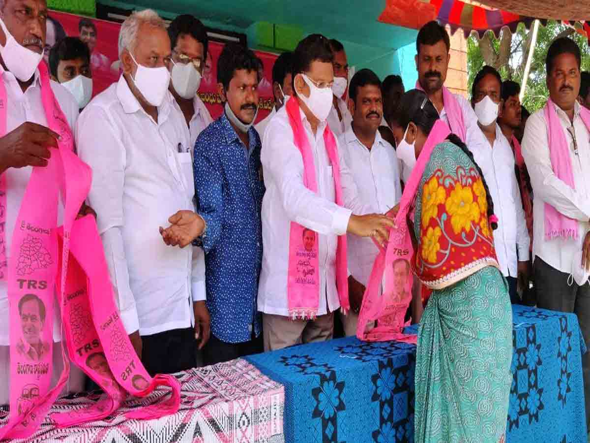 Joinings in TRS | టీఆర్ఎస్ లో భారీగా చేరికలు.. పార్టీ శ్రేణుల్లో పెరిగిన జోష్ ..