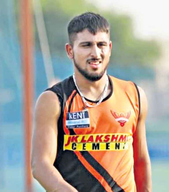 నటరాజన్‌ స్థానంలో ఉమ్రాన్‌