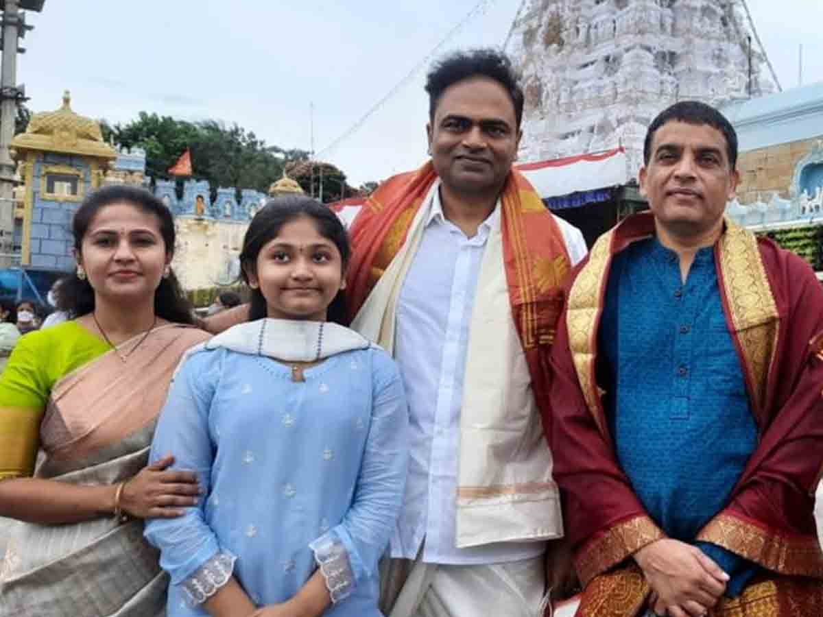 Dil Raju: శ్రీవారిని ద‌ర్శించుకున్న దిల్ రాజు, వంశీ పైడిప‌ల్లి