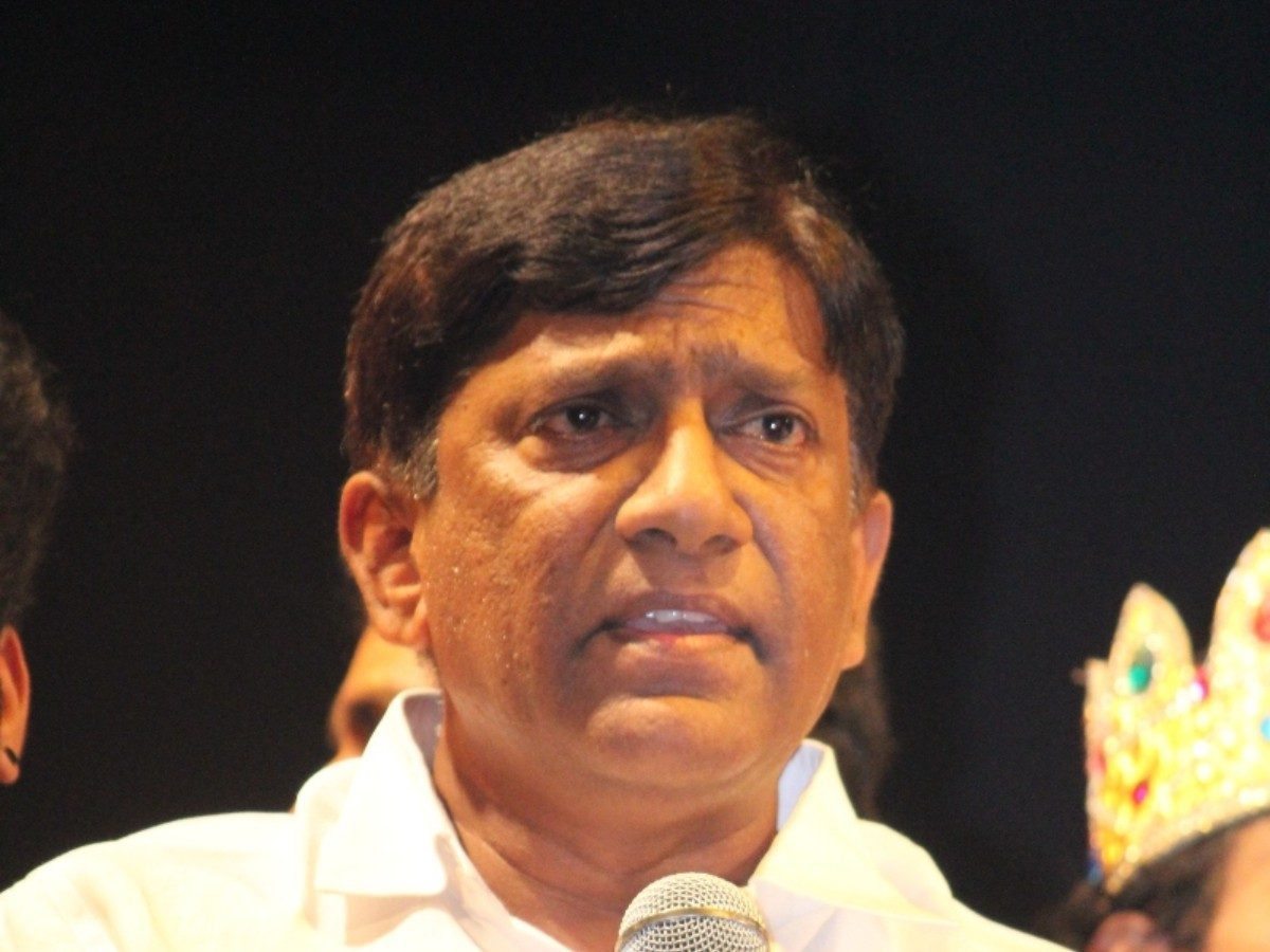 Huzurabad | టీఆర్ఎస్ నాయకురాలి వాహనంపై బీజేపీ దాడి హేయమైన చర్య