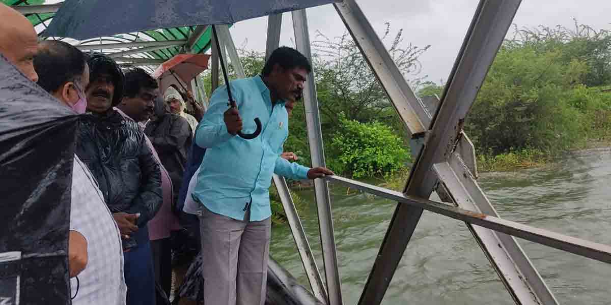‘డీ ఫ్లోరైడ్ ప్రాజెక్టు’ను పరిశీలించిన ఎమ్మెల్యే సుదర్శన్‌రెడ్డి