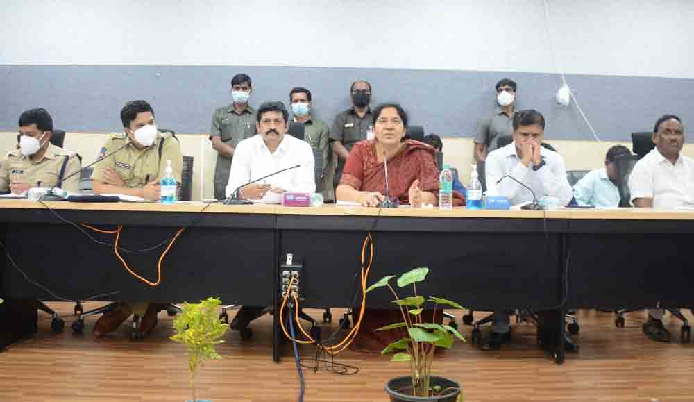 సమ్మక్క భక్తులకు సకల సౌకర్యాలు