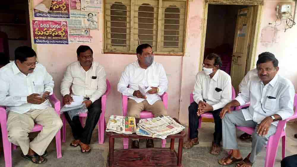 ఉద్యమ తరహాలో దళితబంధు