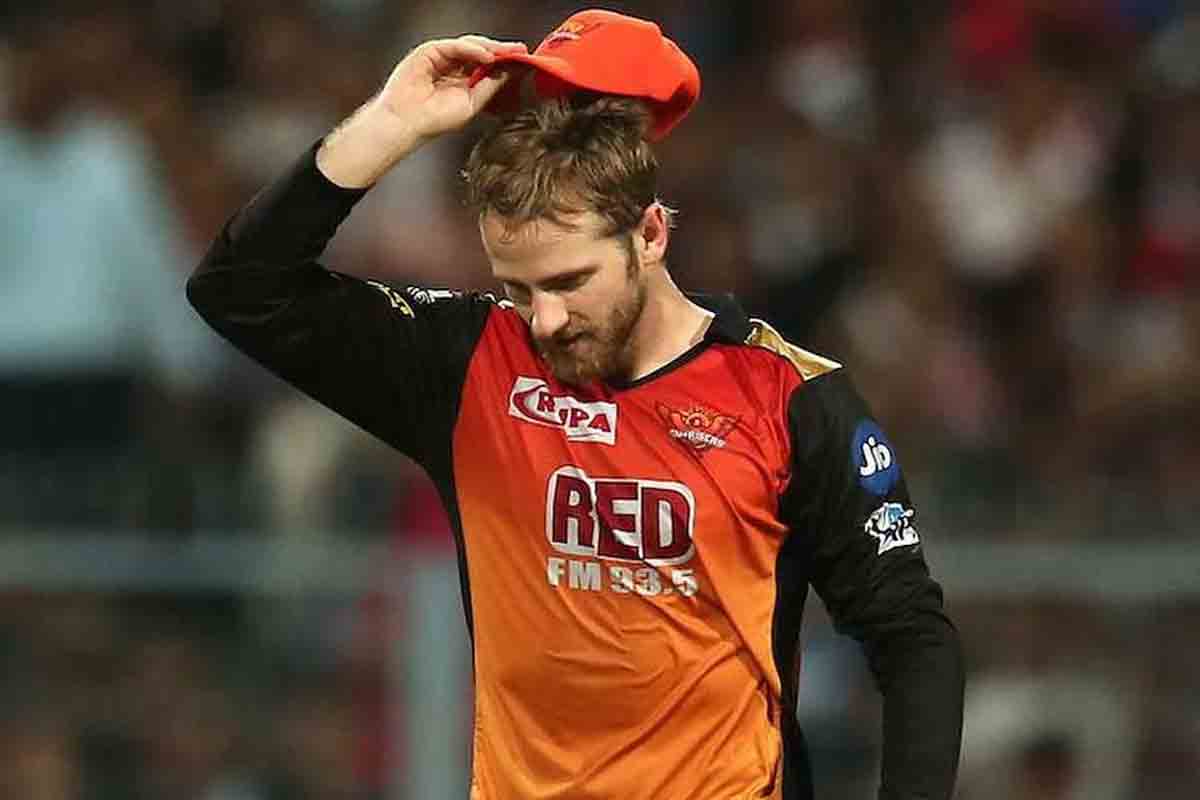 స‌న్‌రైజ‌ర్స్ దూకుడుకు బ్రేక్‌.. వరుసగా రెండు వికెట్లు కోల్పోయిన హైదరాబాద్‌