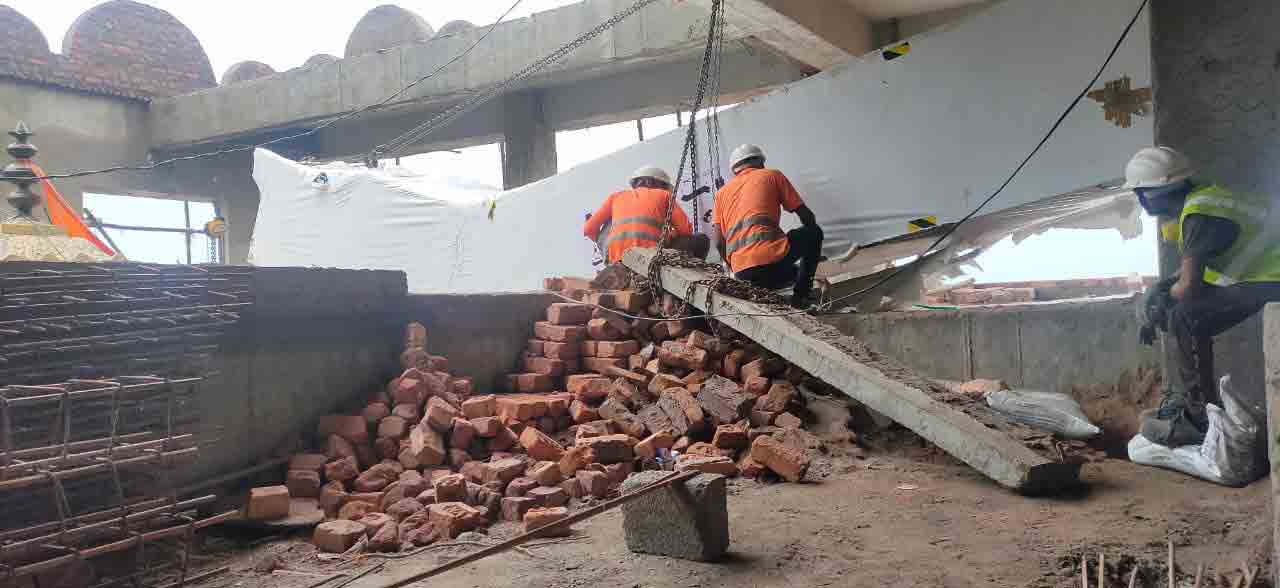 యాదాద్రిలో ఎస్కలేటర్‌ బిగింపు పనులు ప్రారంభం