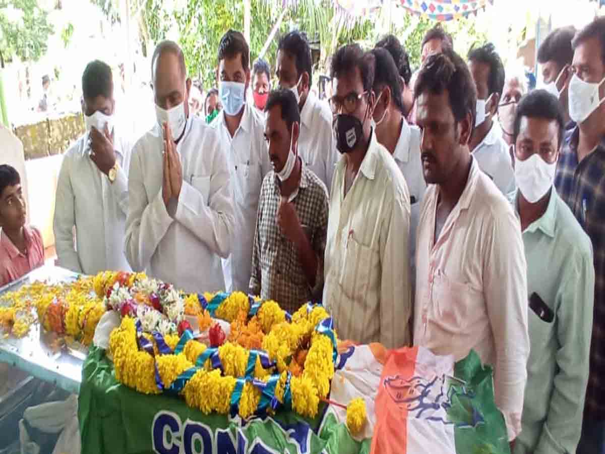 Wyra | మృతుడి కుటుంబాన్ని పరామర్శించిన ఎమ్మెల్యే ..