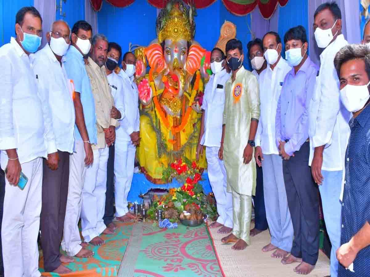 Wyra MLA | వినాయకుడికి ప్రత్యేక పూజలు నిర్వహించిన ఎమ్మెల్యే..